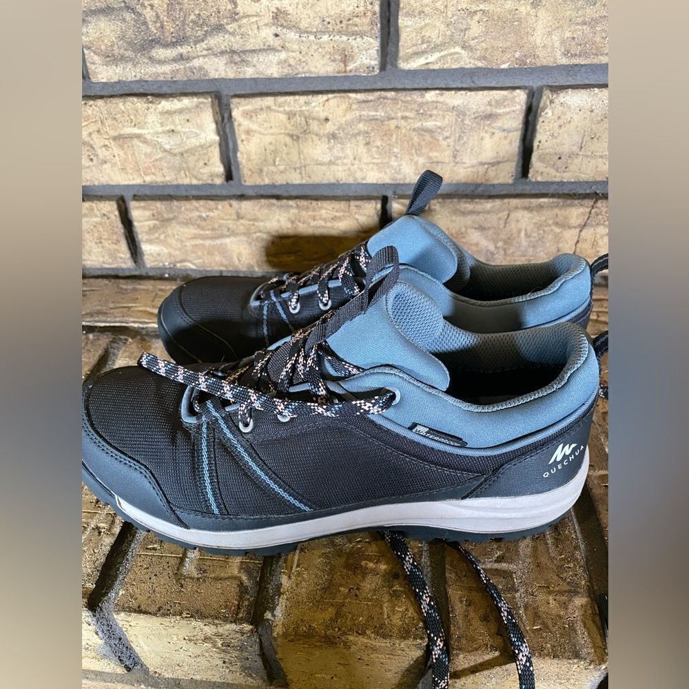 Quechua size 9.5‎